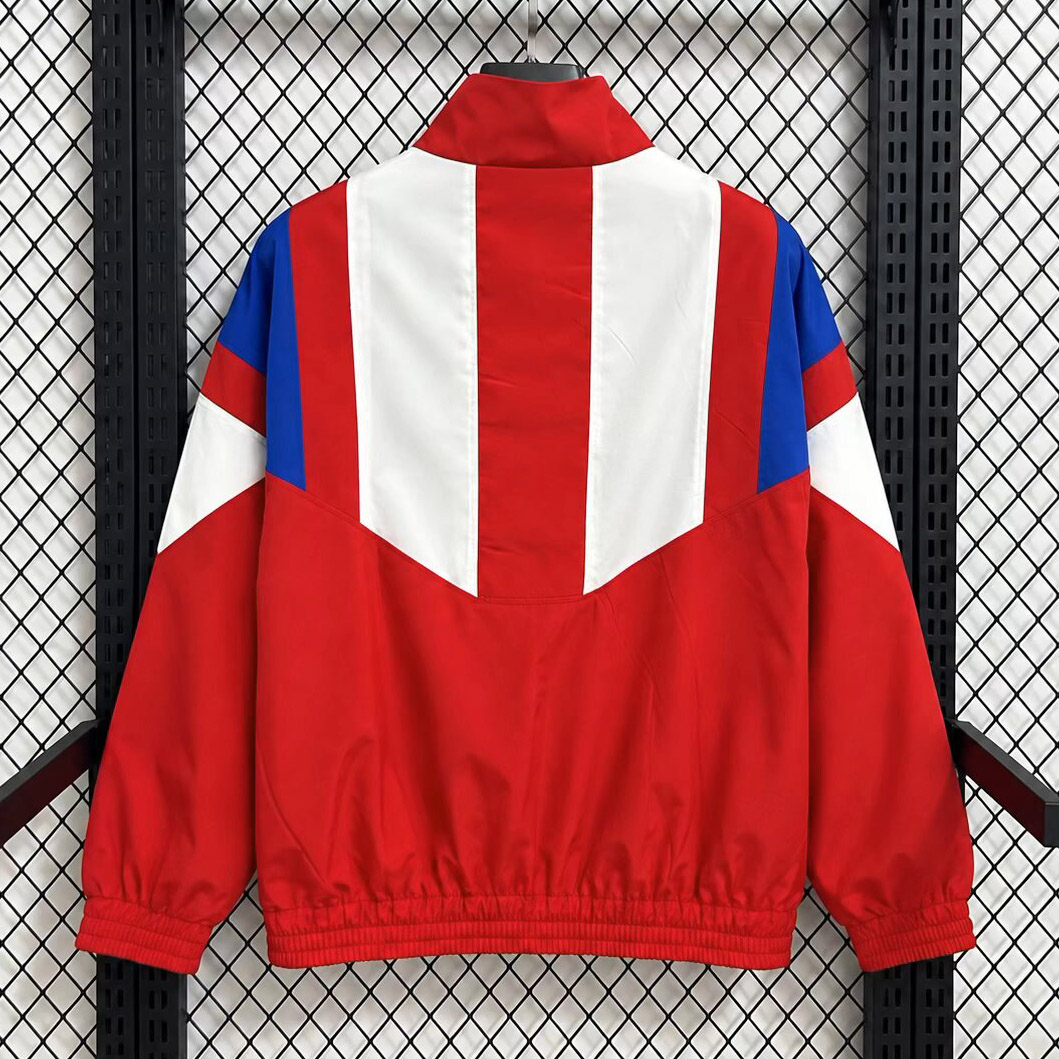 Bayer munichen Windbreaker EQT