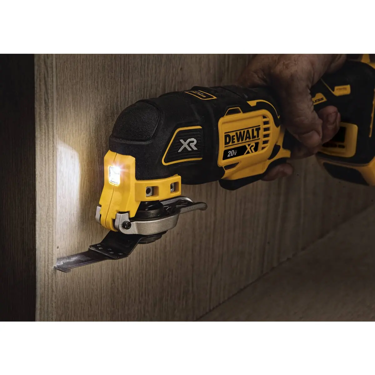 2026 DEWALT DCS356B 20V MAX* XR® BRUSHLESS CORDLESS 3-SPEED OSCILLATING MULTI-TOOL (TOOL ONLY)