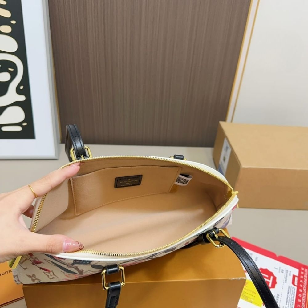 Louis Vuitton Squire East West Monogram Dune M29185 11.4 Inches