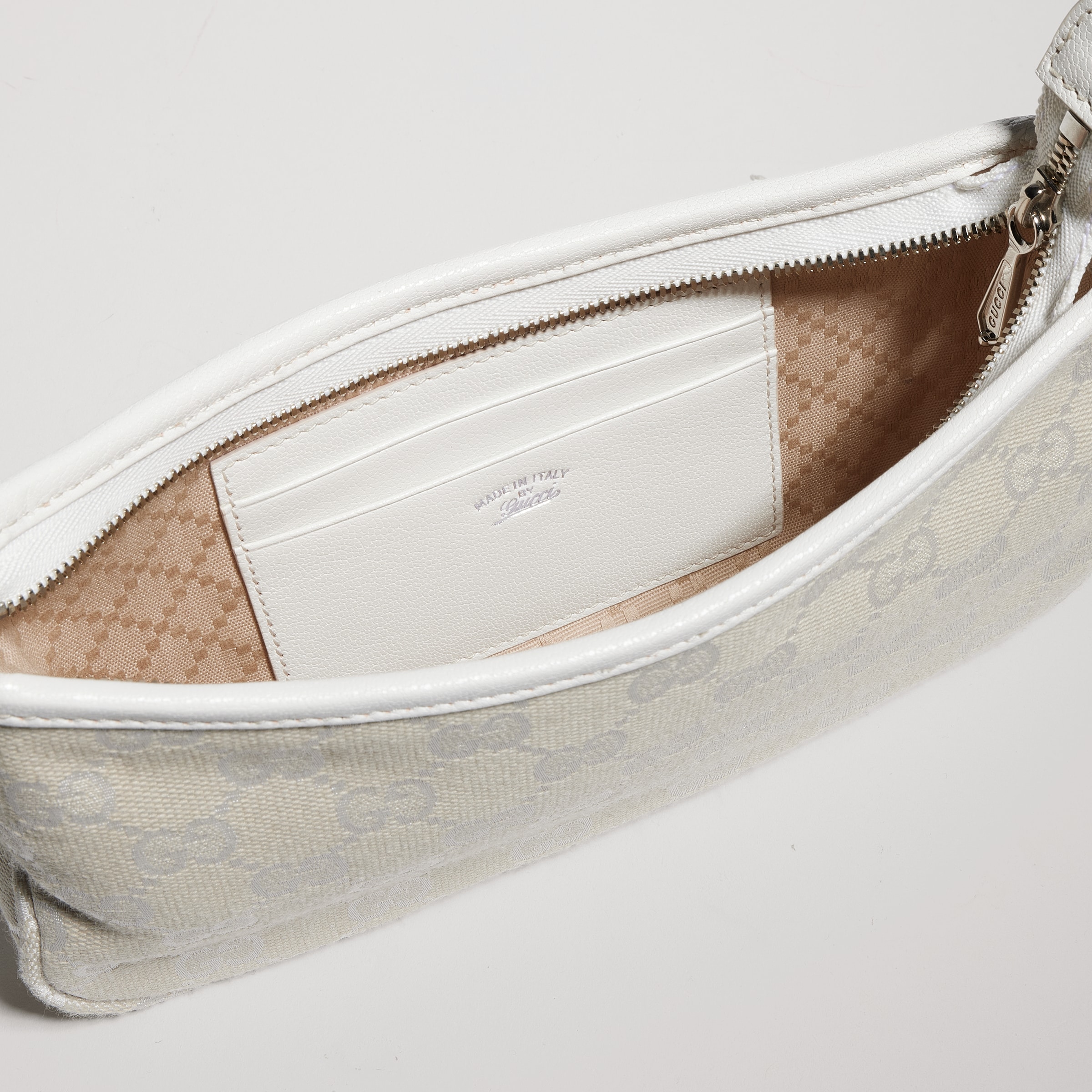 BAG（21 X 11.5 X 3 CM)