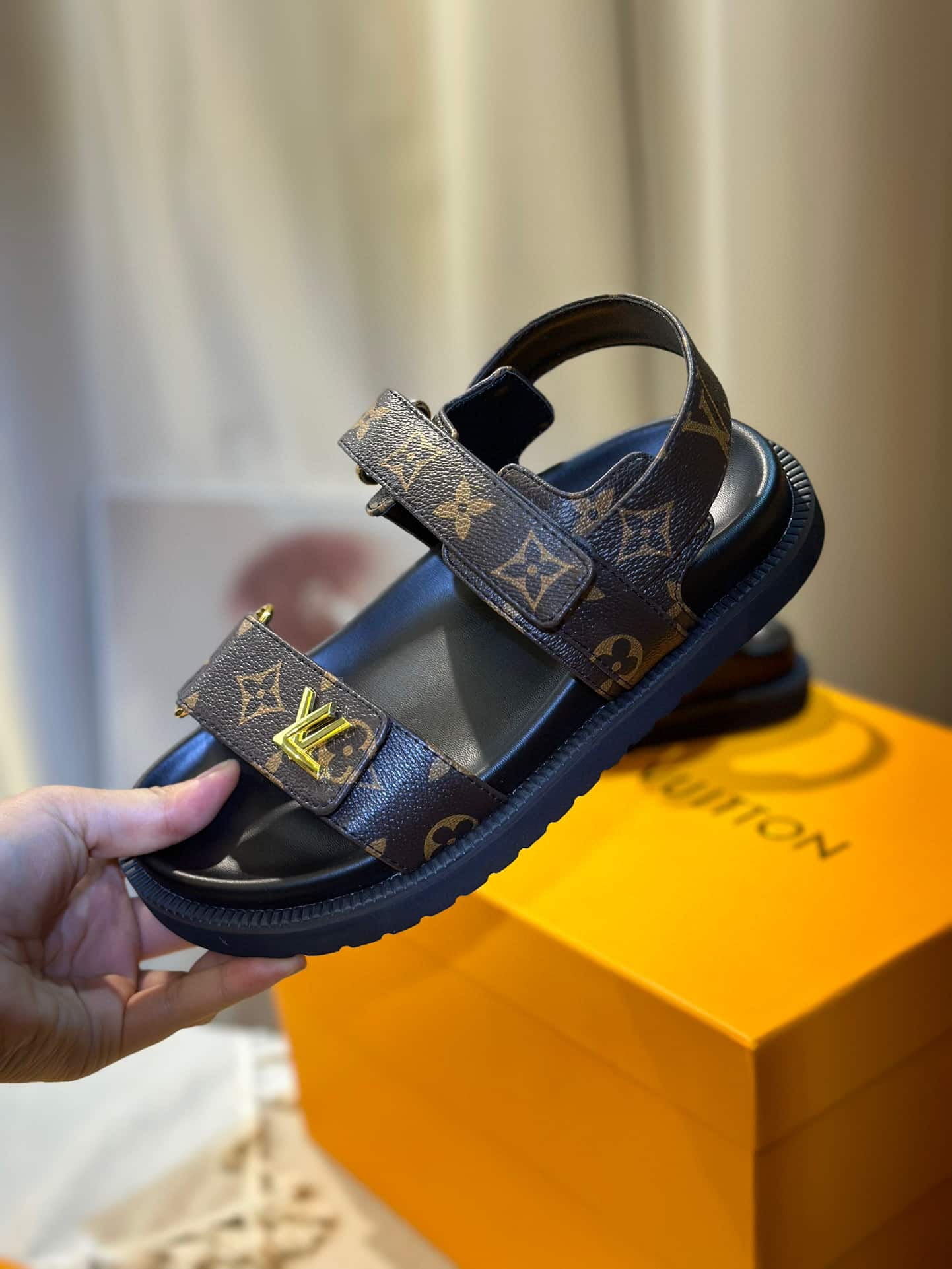 Louis Vuitton Lv Sunset Flat Comfort Sandals Brown Black 1Acmy5