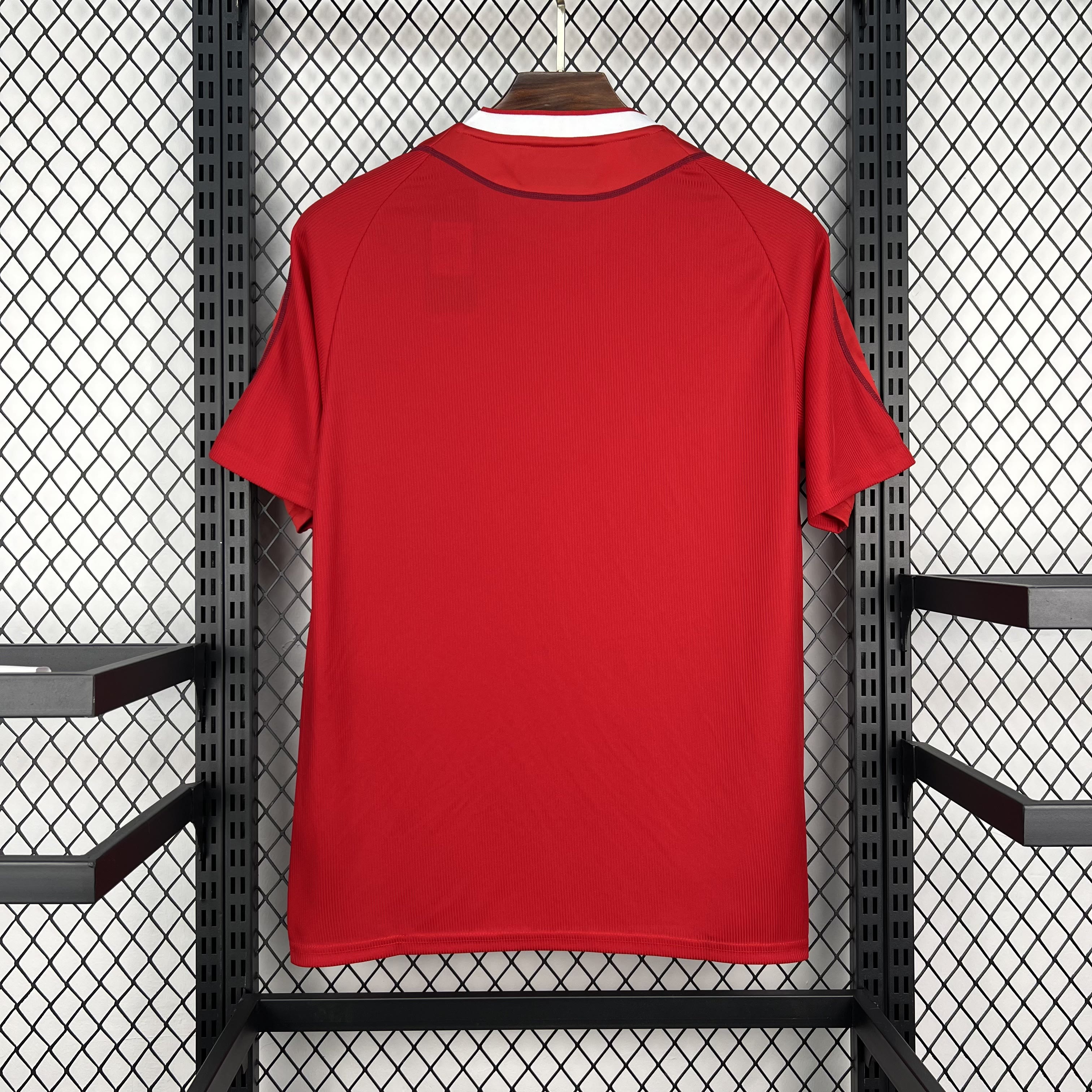 Retro LVP 2002-04 Home