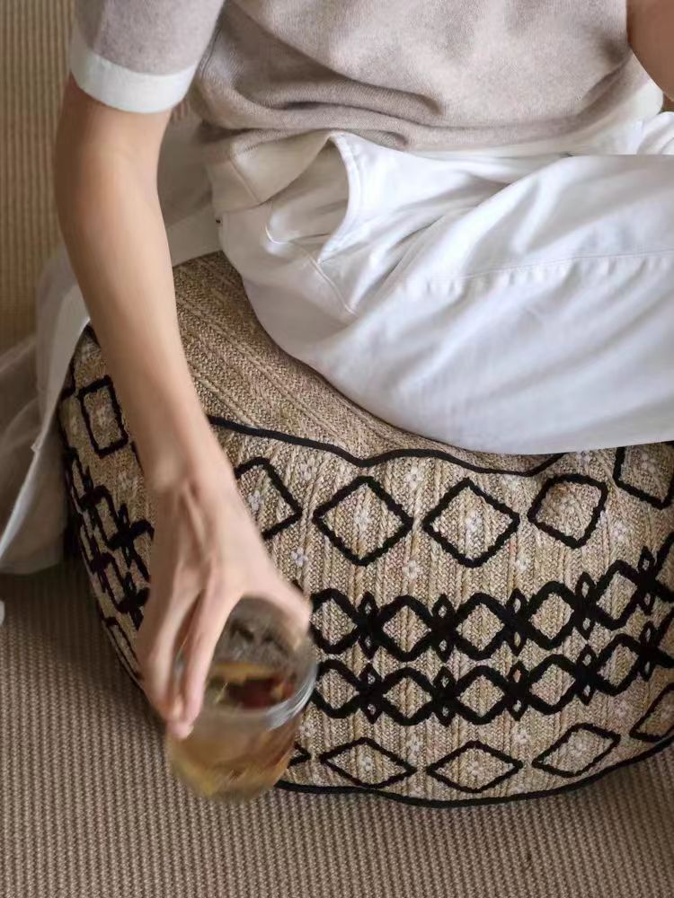 CH056 - Moroccan Pouf