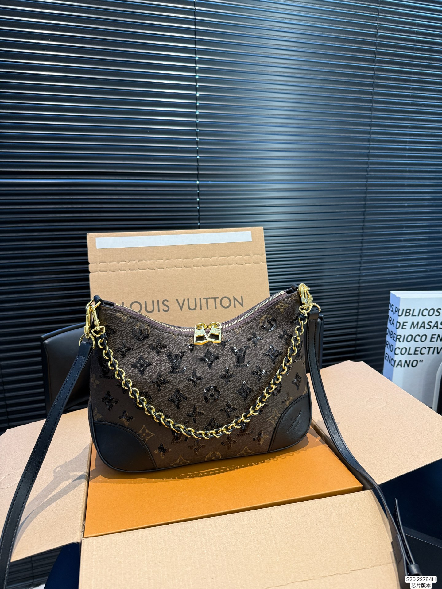 LV Croissant Bag - cnluxepick