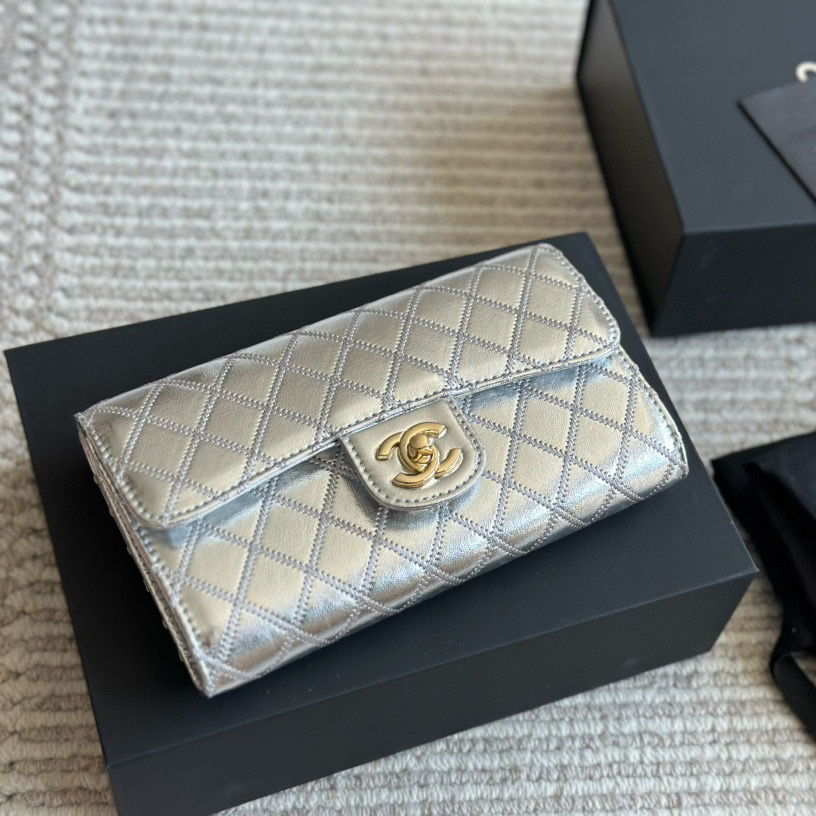New Chanel woc Cross shoulder chain bag - cnluxepick