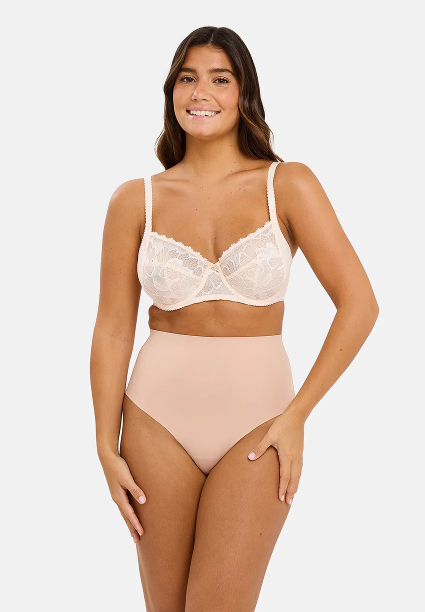 String taille haute gainant Perfect Touch Nude