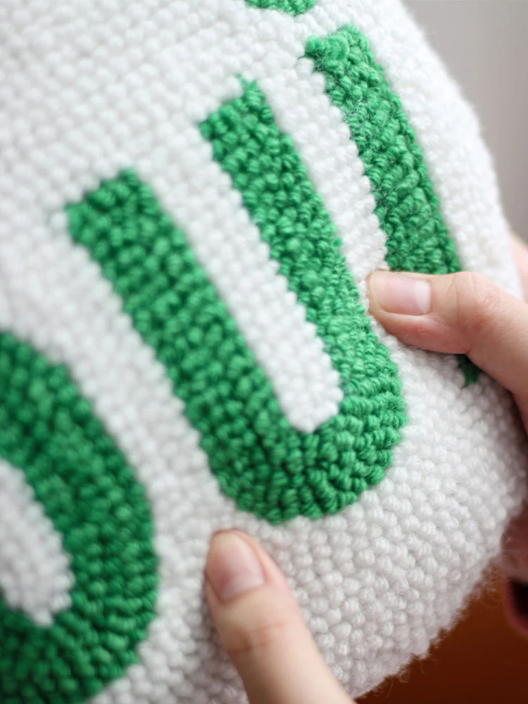 BD036 - Exported North American Smiley Wool Thread 3D Pillow: 