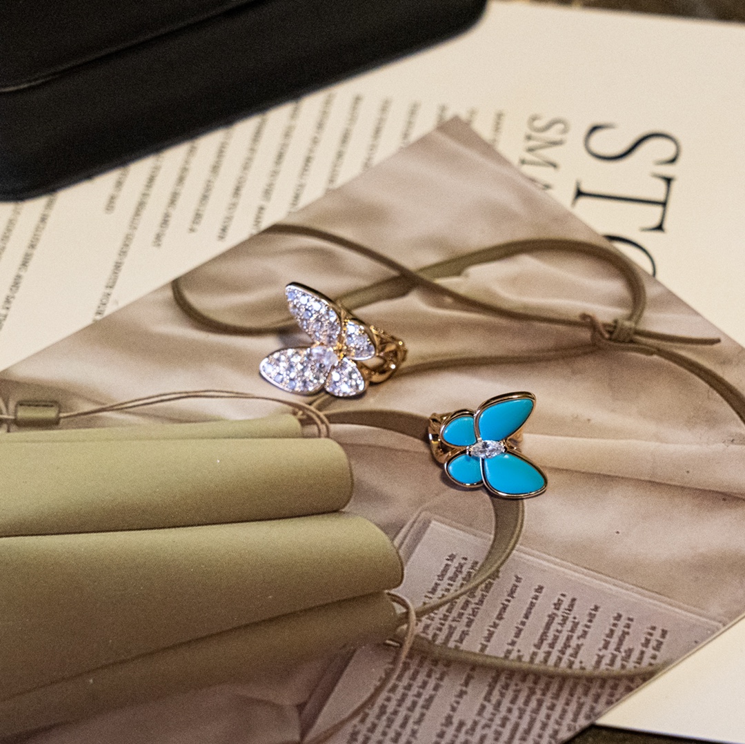 Van Cleef & Arpels Butterfly Earrings - cnluxepick