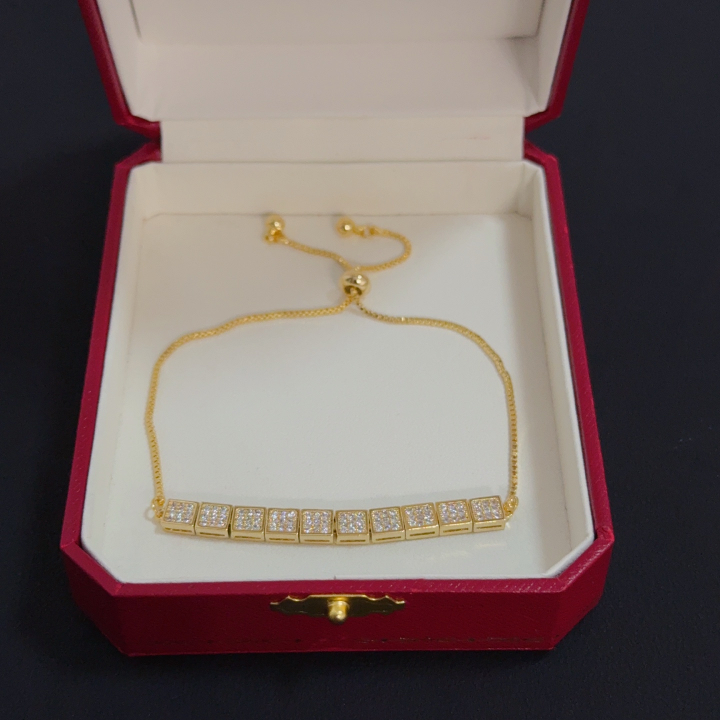 Cartier Diamond Fashion Bracelet - cnluxepick