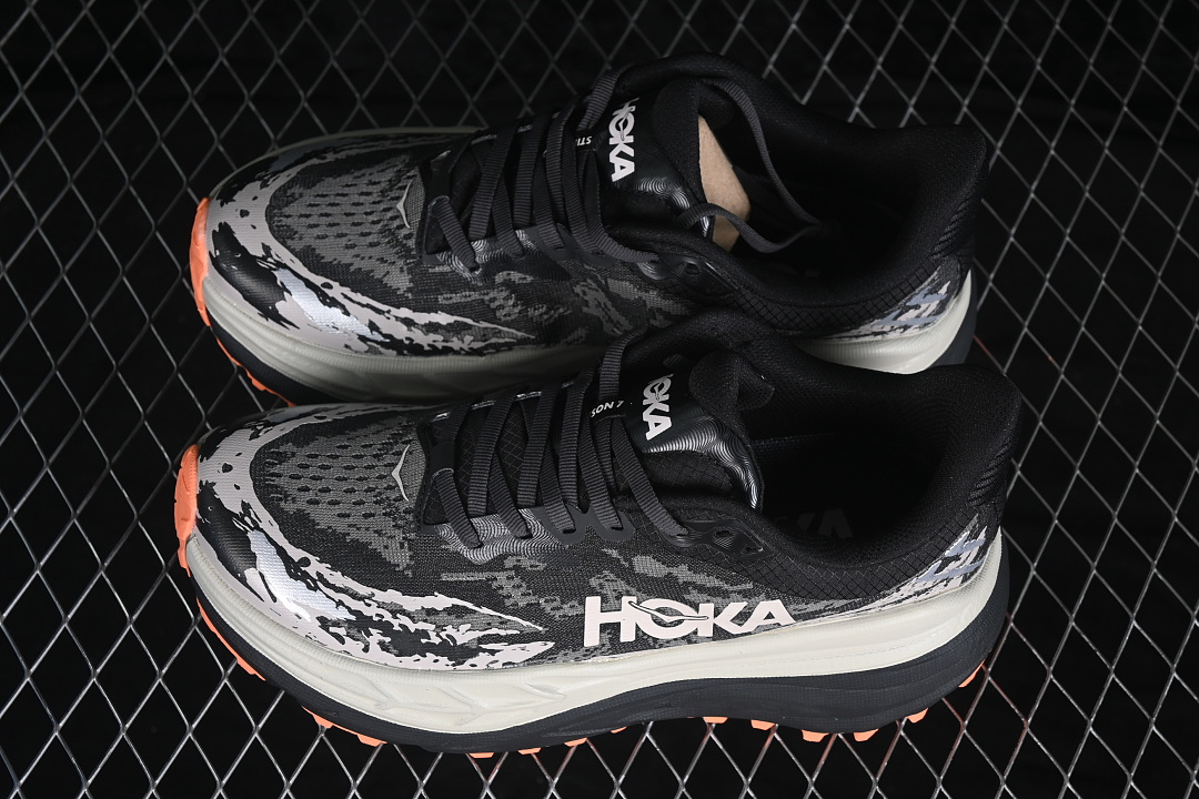 HOKA One One Stinson 7