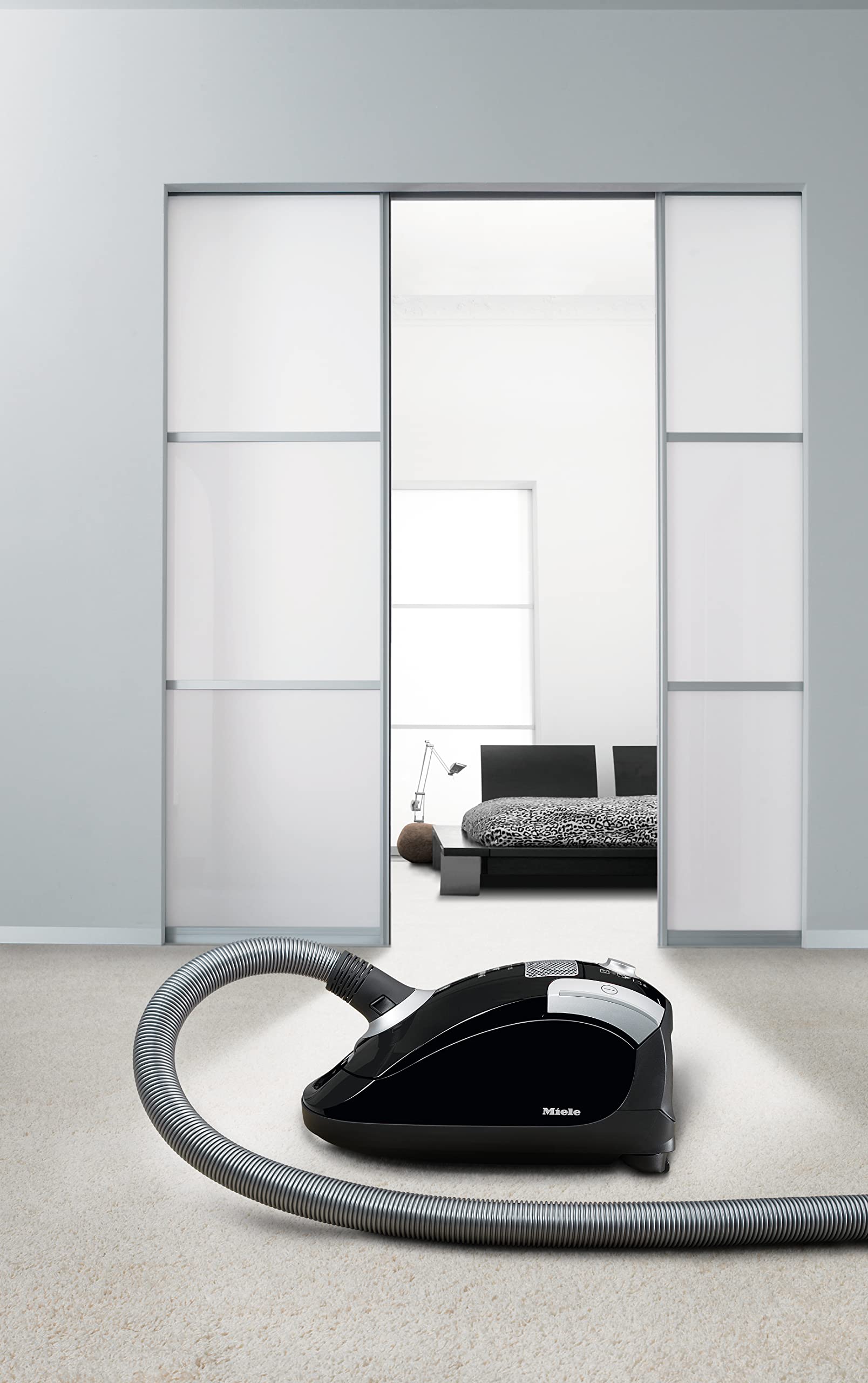 Miele Compact Bagged Canister Obsidian