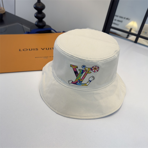LOUIS VUITTON【UVカット＆おしゃれ】ルイヴィトンバケットハットコピー日差しをしっかりガードしながらもシンプルコーデ