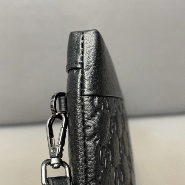 Gucci Microguccissima Clutch Black 10.6 Inches