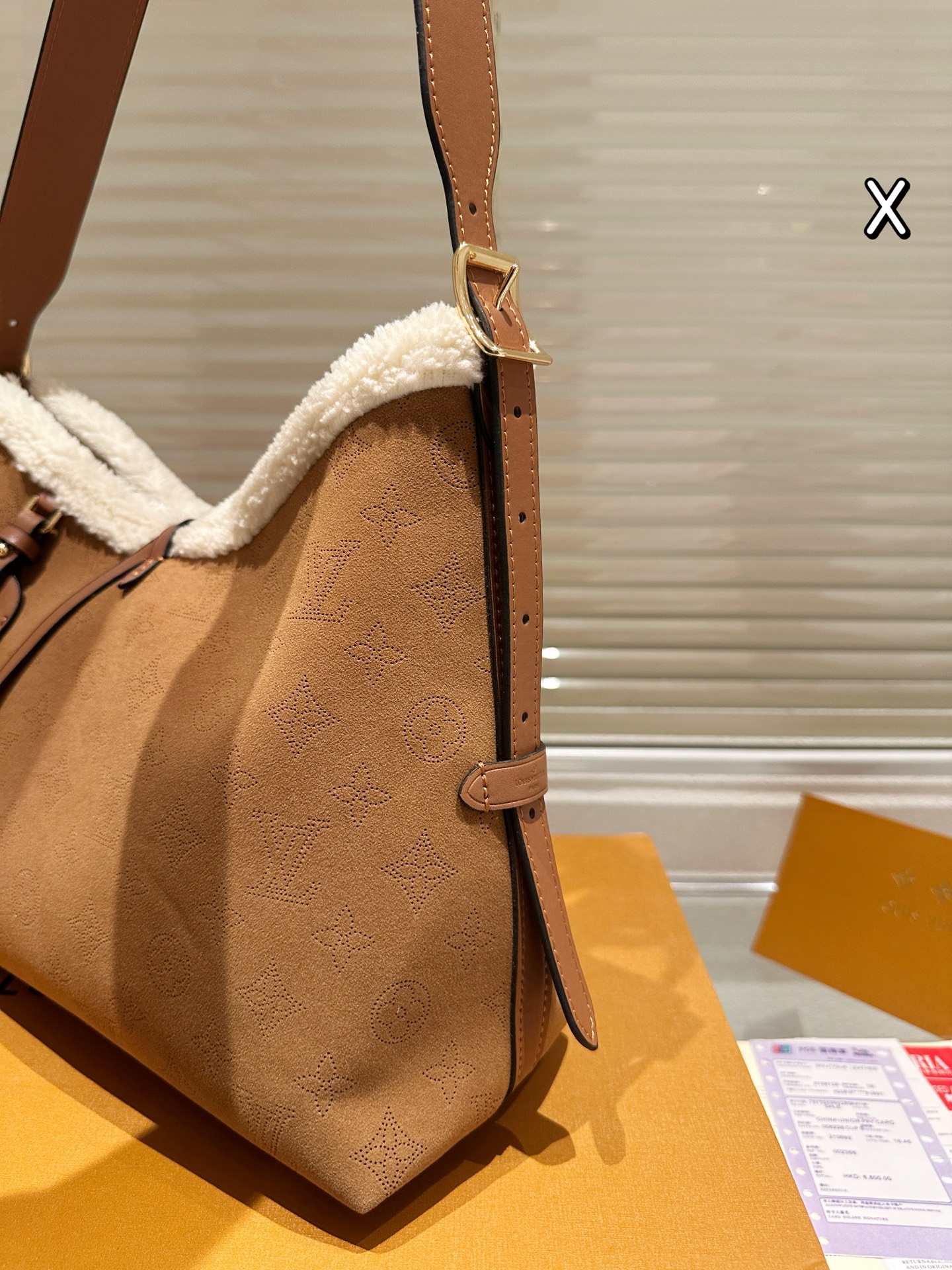 LV Plush CarryAll Handbag - cnluxepick