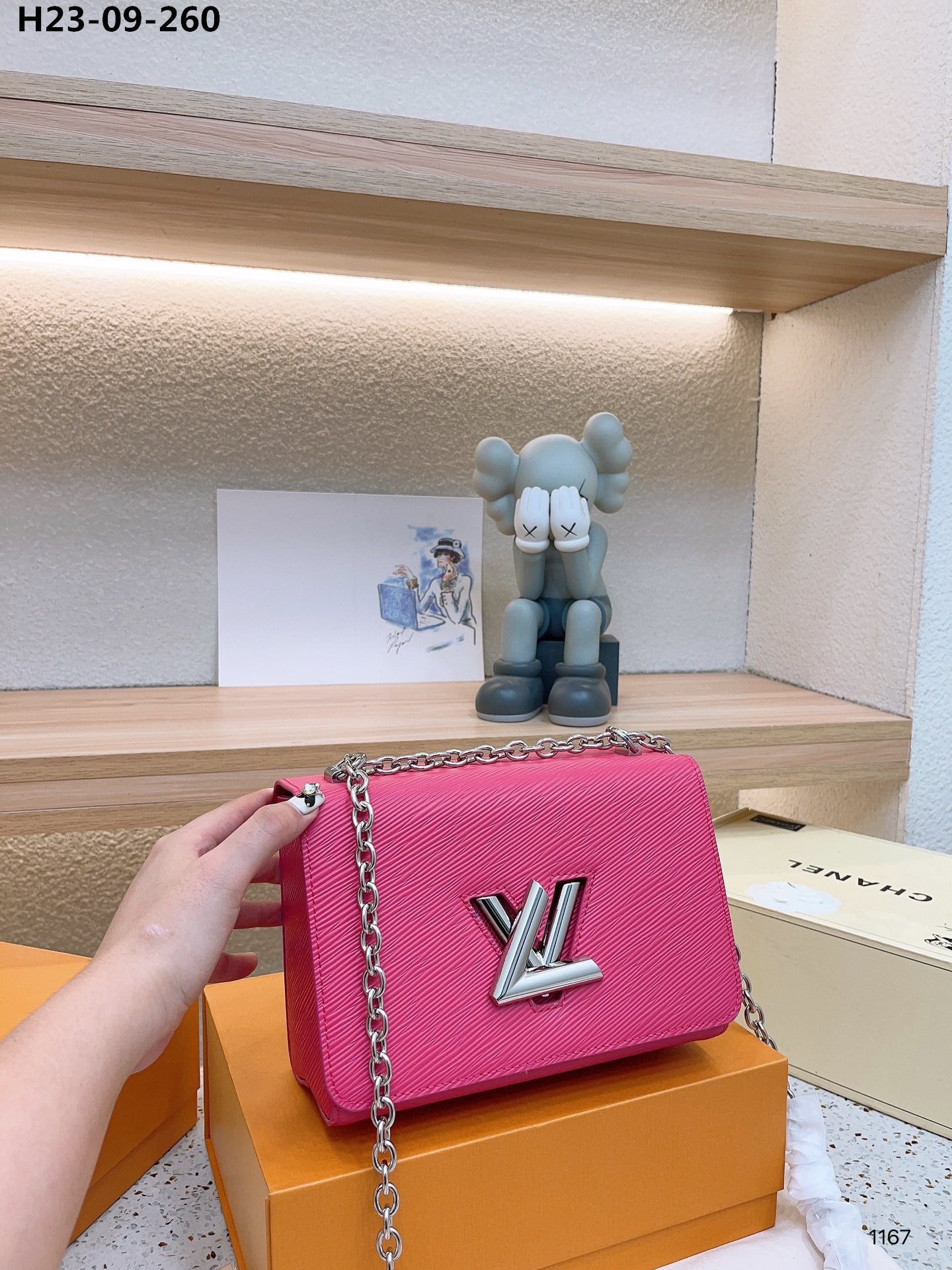 Louis Vuitton Twist Mm Bag Pink 23Cm