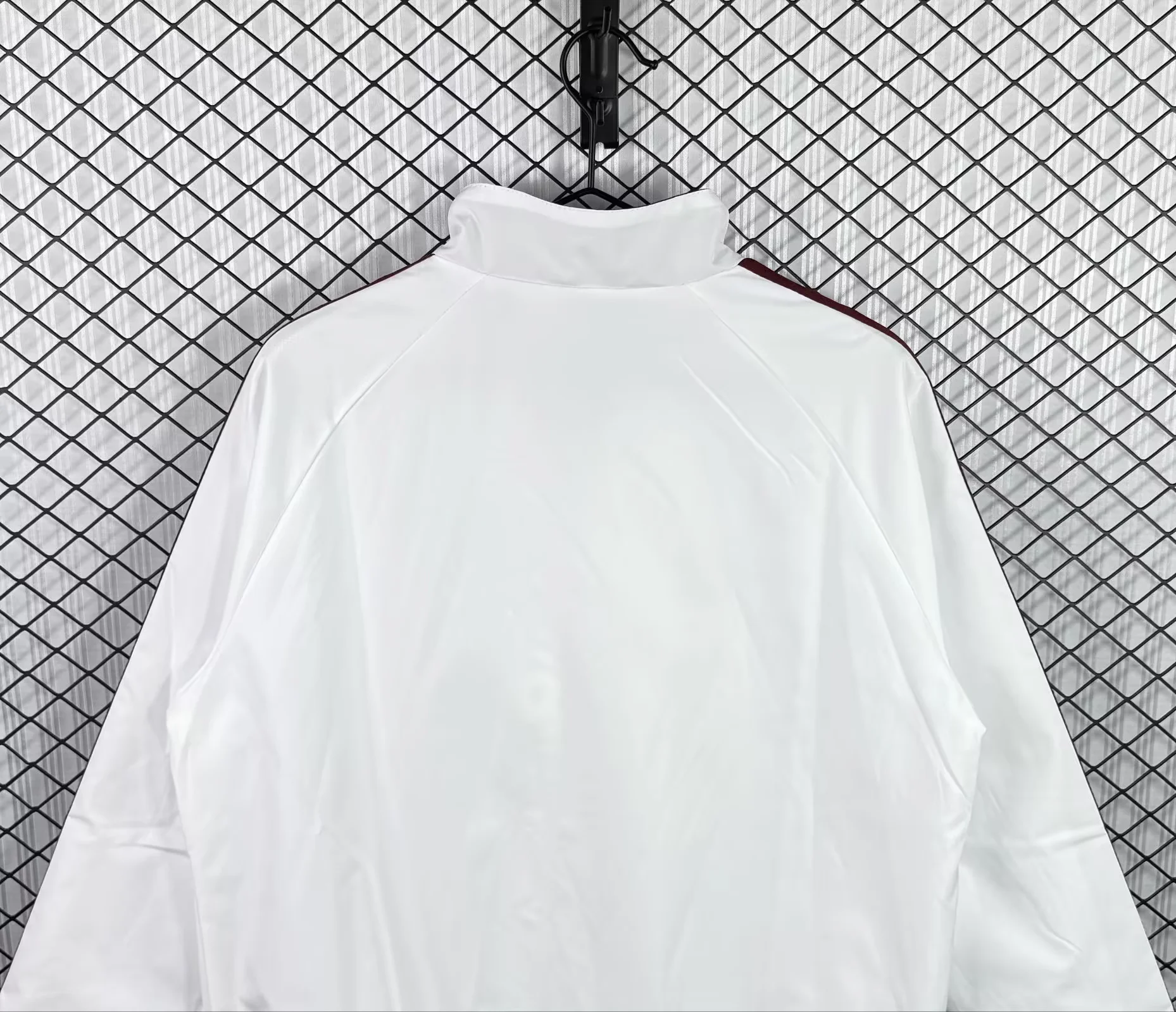Spain White Windbreaker