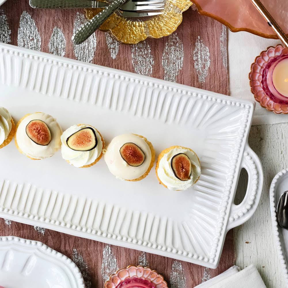 Vietri Incanto Stone Stripe Rectangular Handled Platter - White