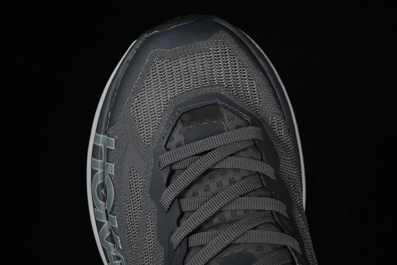 HOKA One One Mafate X