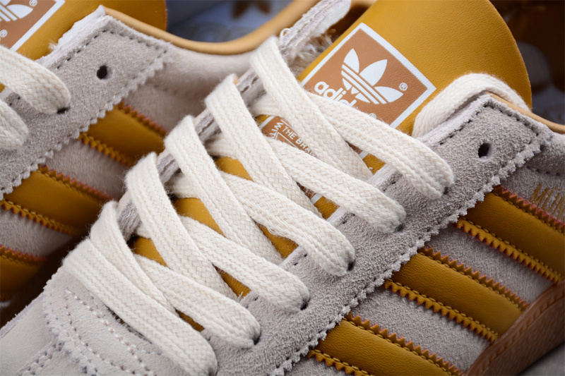 Adidas Munchen Cream White/Mesa/Gum GY7399