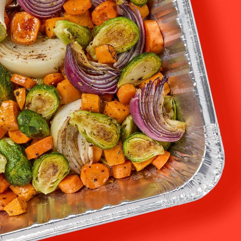 Aluminum Roasting Pan - 2ct - up&up™Disposable Bakeware, Rectangle Shape, 120 Volume, Solid Pattern