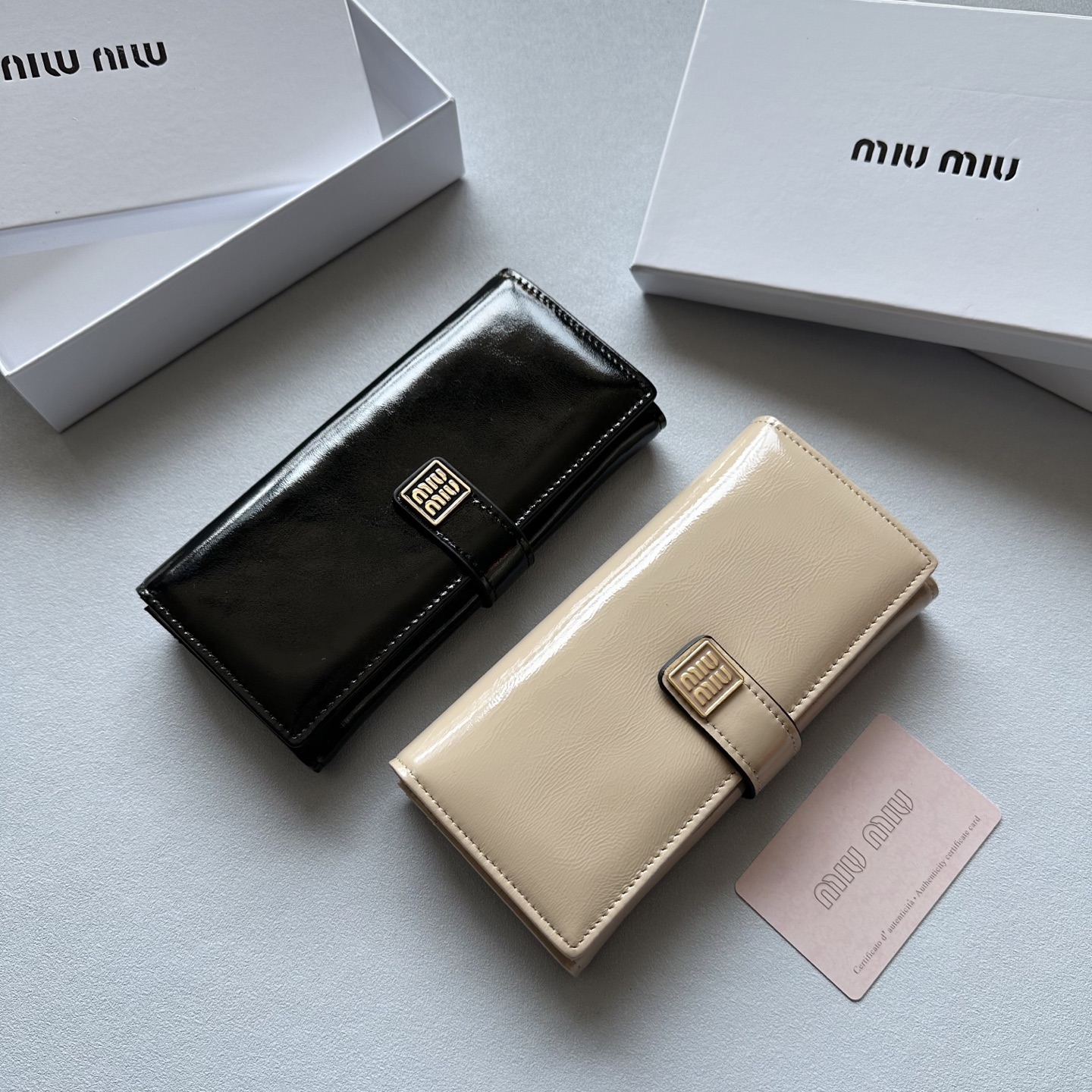 Miumiu new coin purse is simple fashionable and versatile - cnluxepick