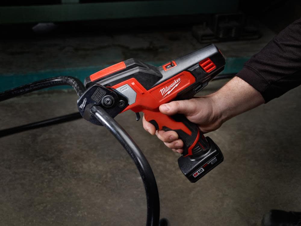 Milwaukee M12 600 MCM Cable Cutter 2472-20