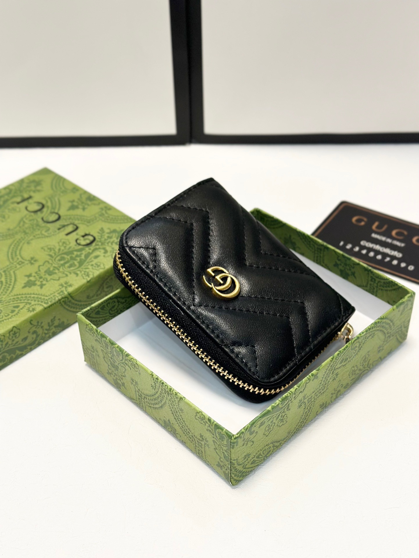 Gucci pure leather card holder - cnluxepick