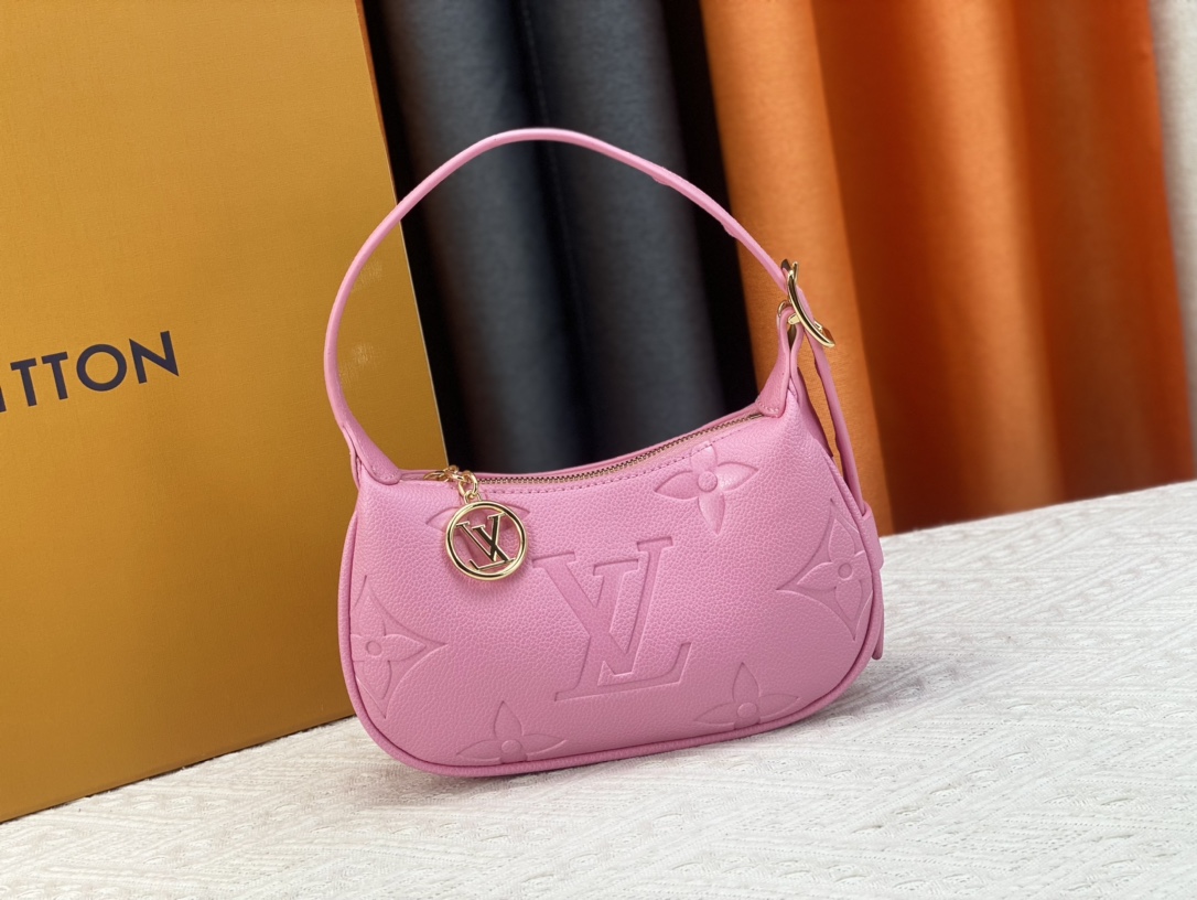 Louis Vuitton Mini Moon Pink 20Cm M82487