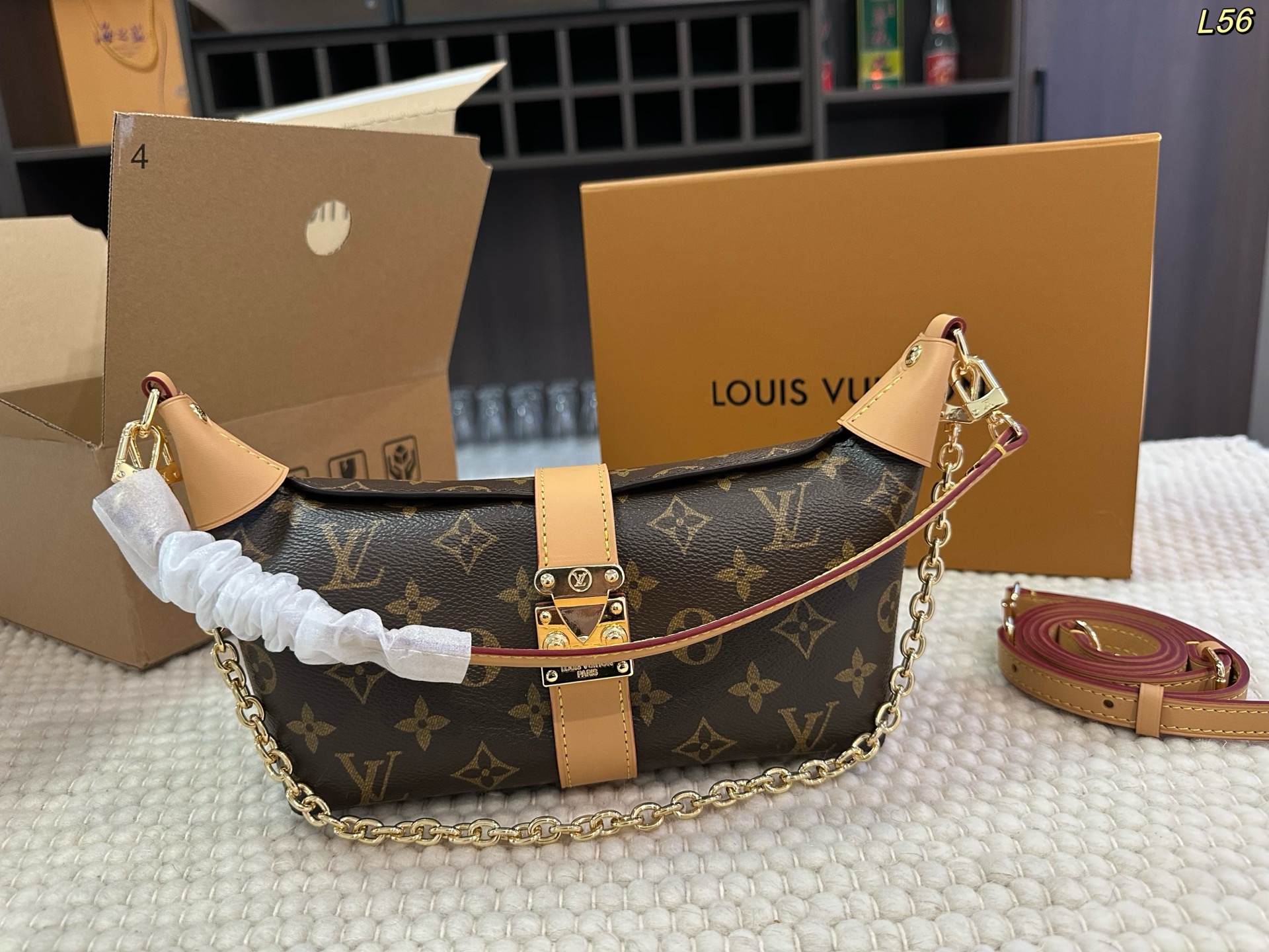 LV Montsouris Underarm Bag - cnluxepick