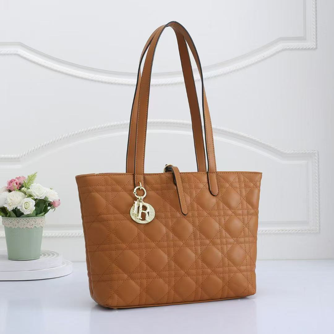 Dior Lingge Large Capacity Tote Bag for Women Commuting Casual Versatile Shoulder Bag Handbag for Women - cnluxepick