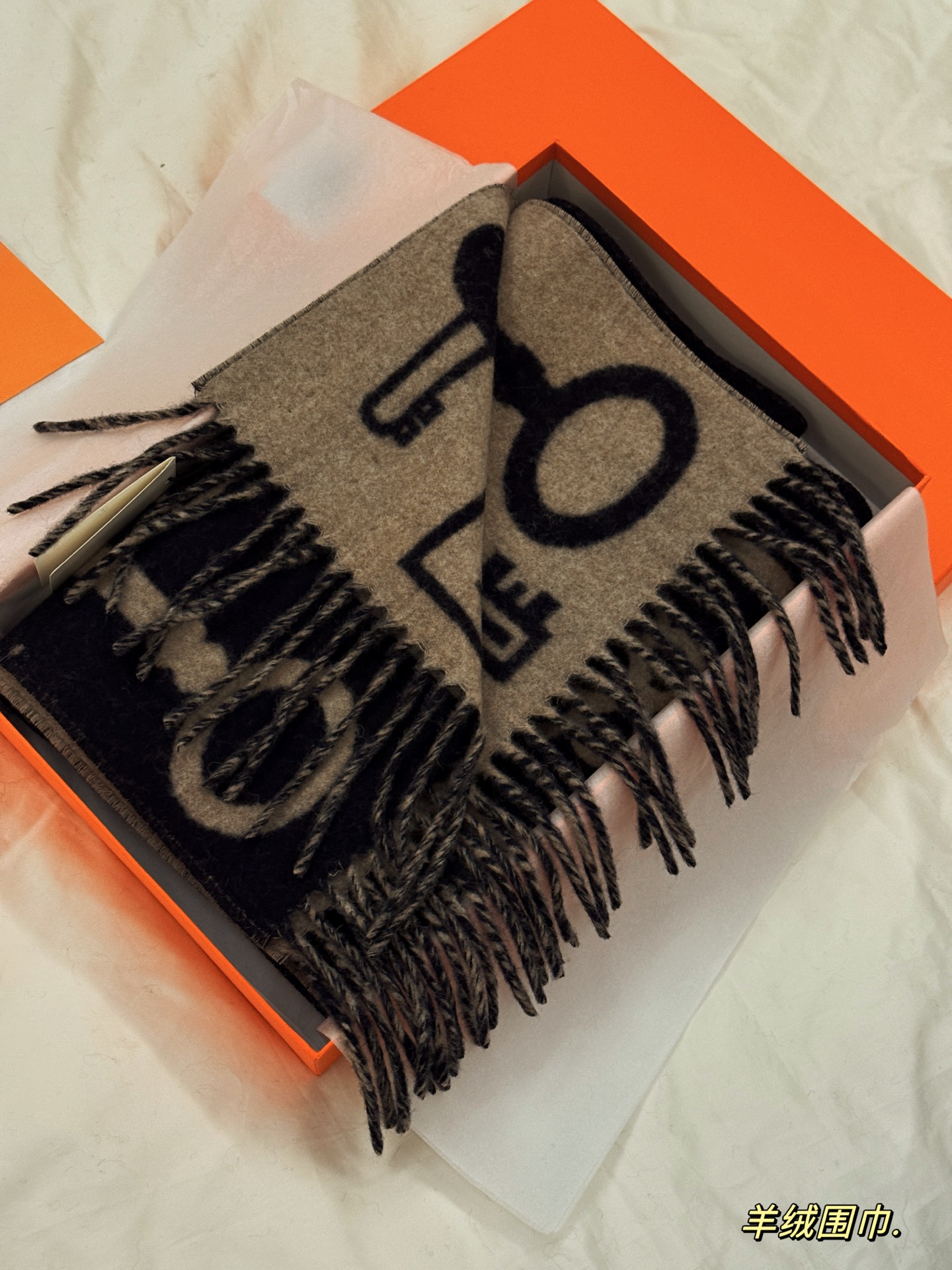 Hermès double-faced cashmere scarf - cnluxepick