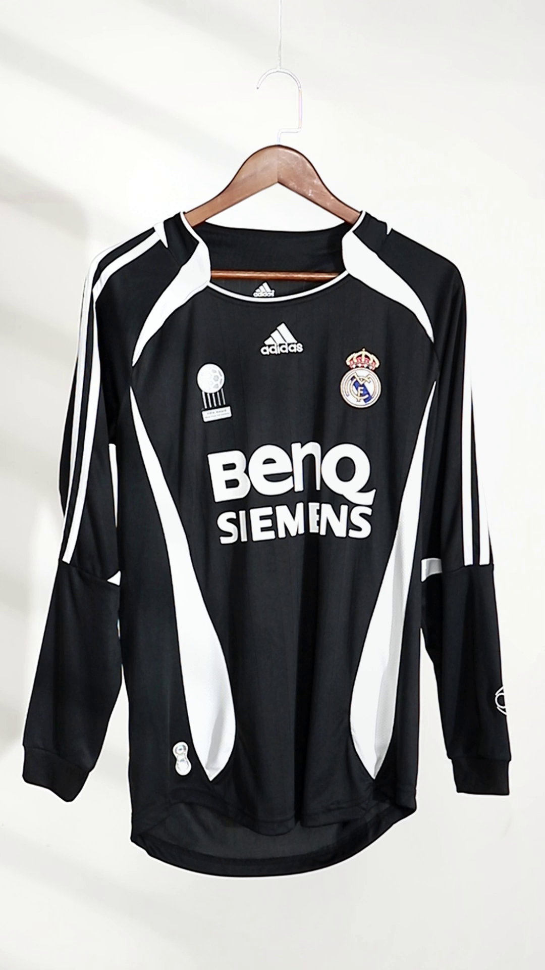 Retro Soccer Jersey Real Madrid Away Long Sleeve 2006/07