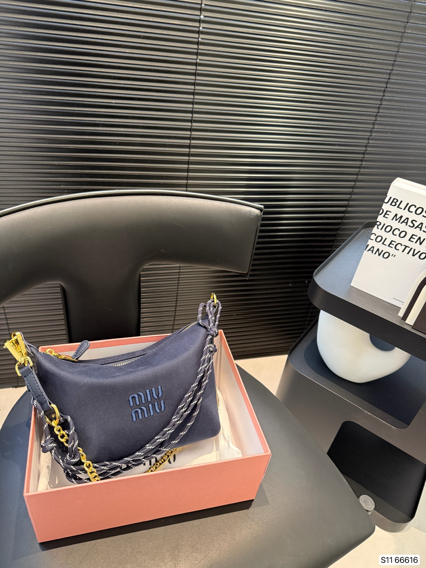 MiuMiu new lunch box bag New style for early spring, casual and versatile Canvas fashionable armpit bag - cnluxepick