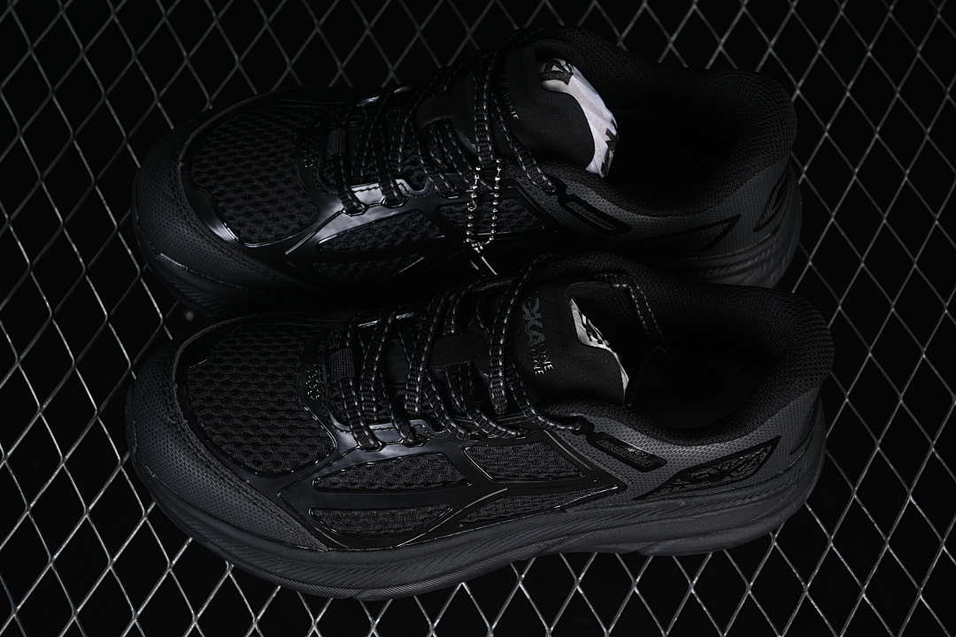 HOKA One One Clifton One 9