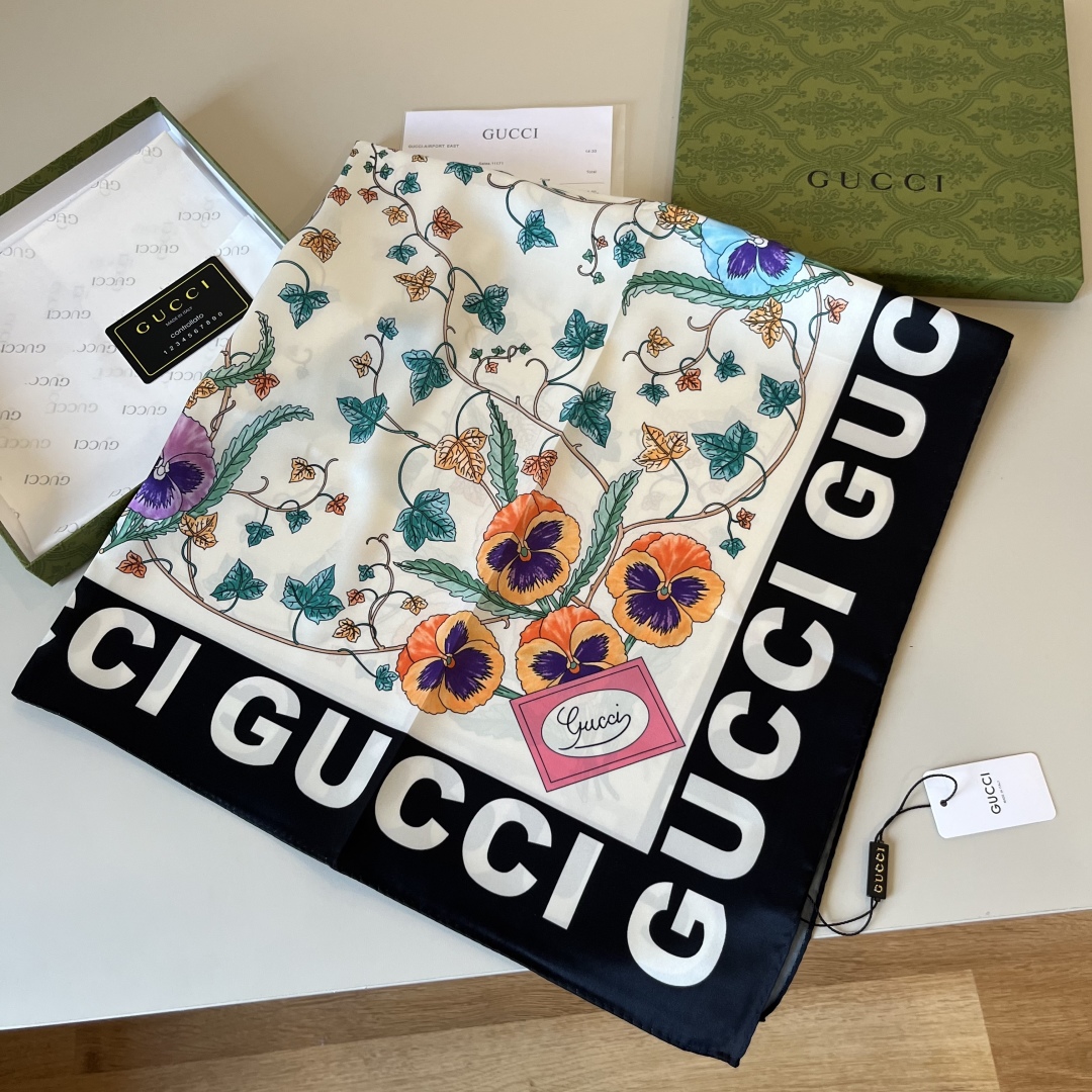 Gucci Floral Premium Twill Silk Square Scarf - cnluxepick