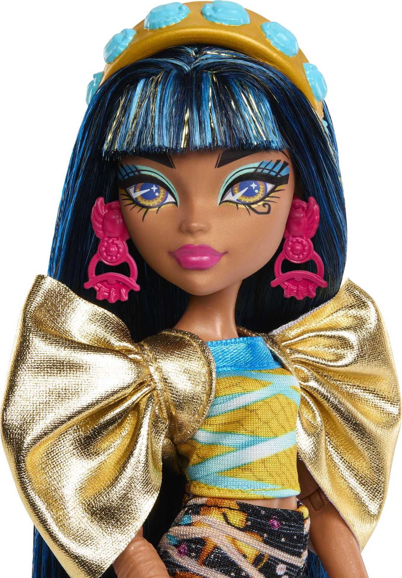 Monster High Skulltimate Secrets Celo de Nile Doll and Fashion Set with Dress-Up Locker