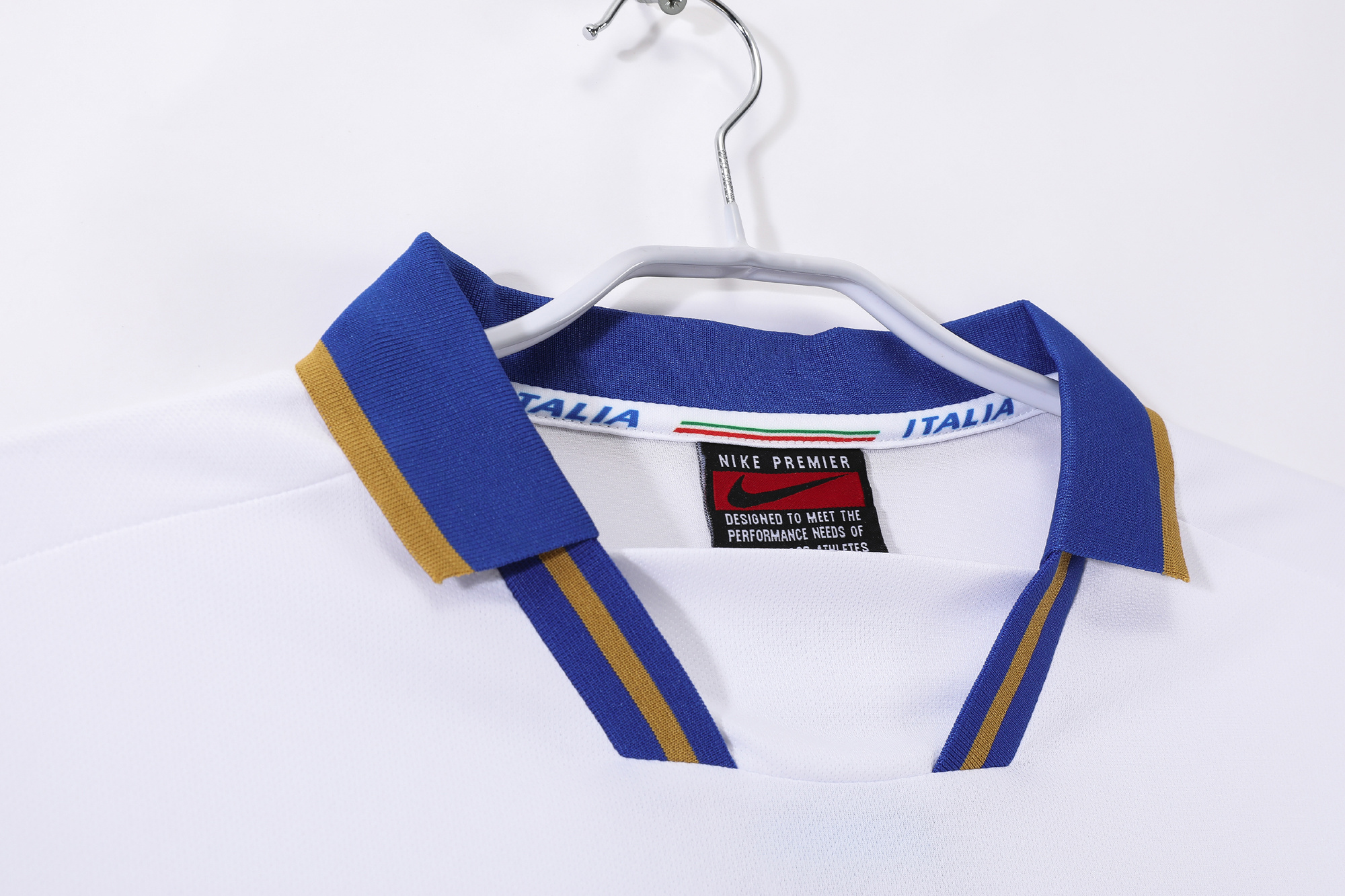 Retro  Italy 1996 Away White with badges