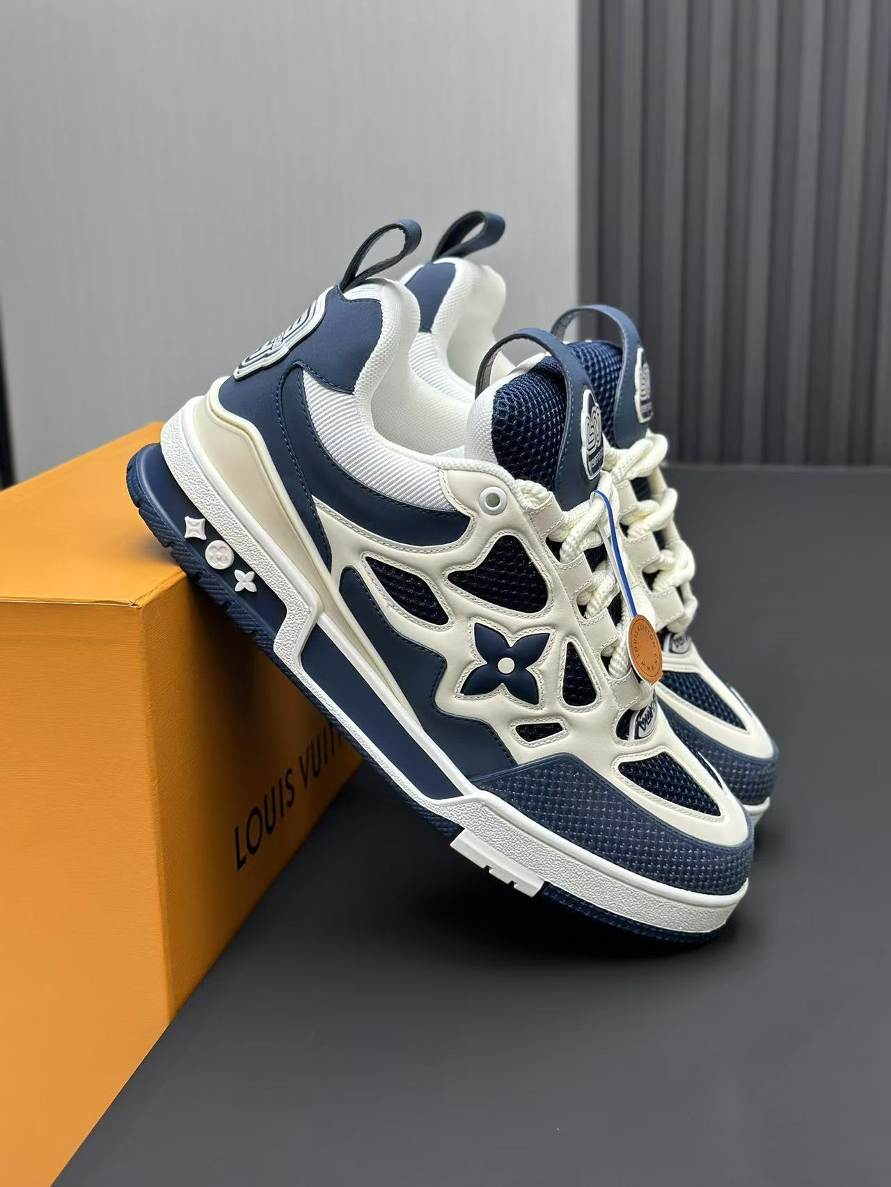 Louis Vuitton Trainer - cnluxepick