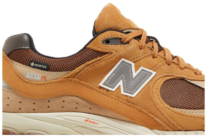 New Balance 2002R Gore-Tex Wheat M2002RXG Casual Running Shoes