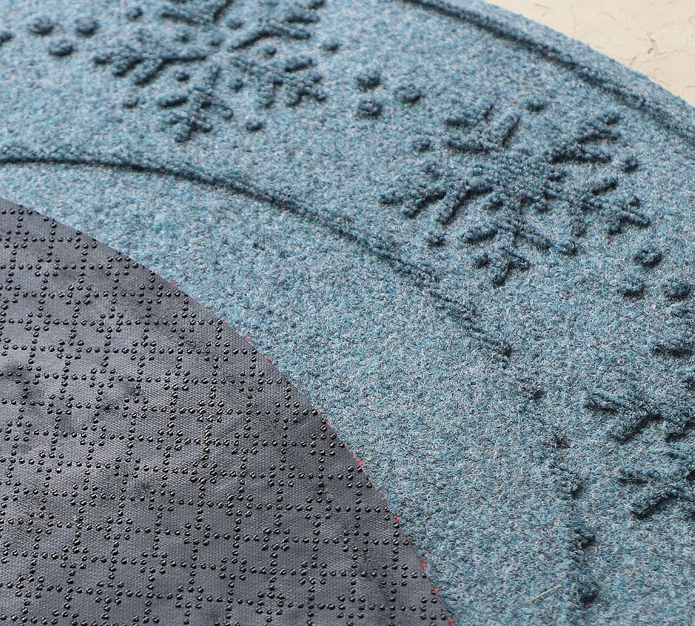 Snowflake Round Tree Skirt  sgtnighsdesigns