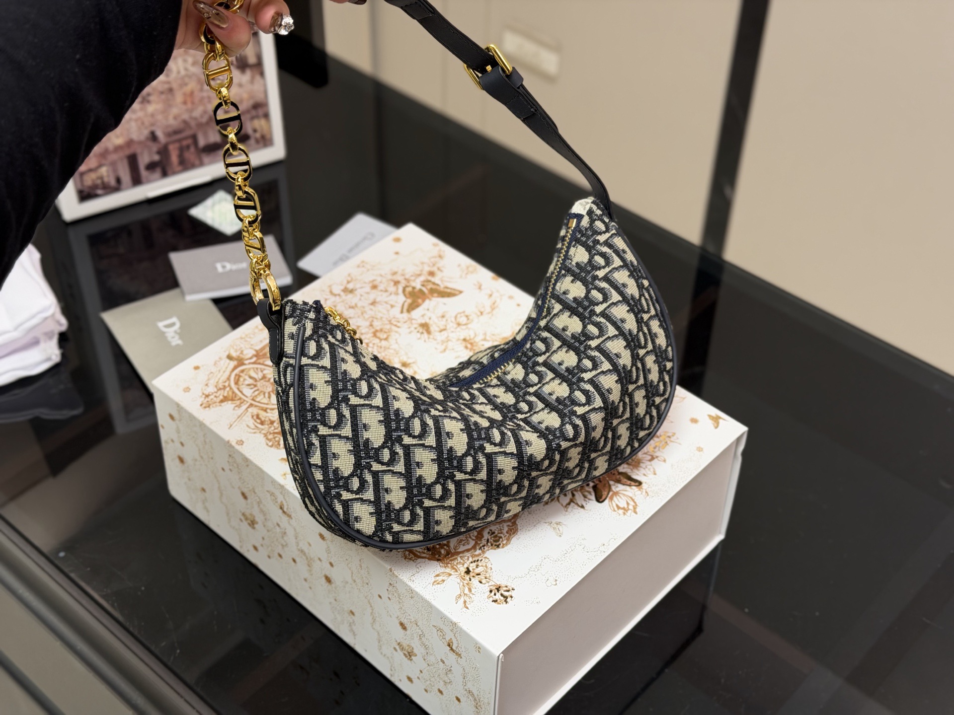 Dior Lounge Moon Bag - cnluxepick