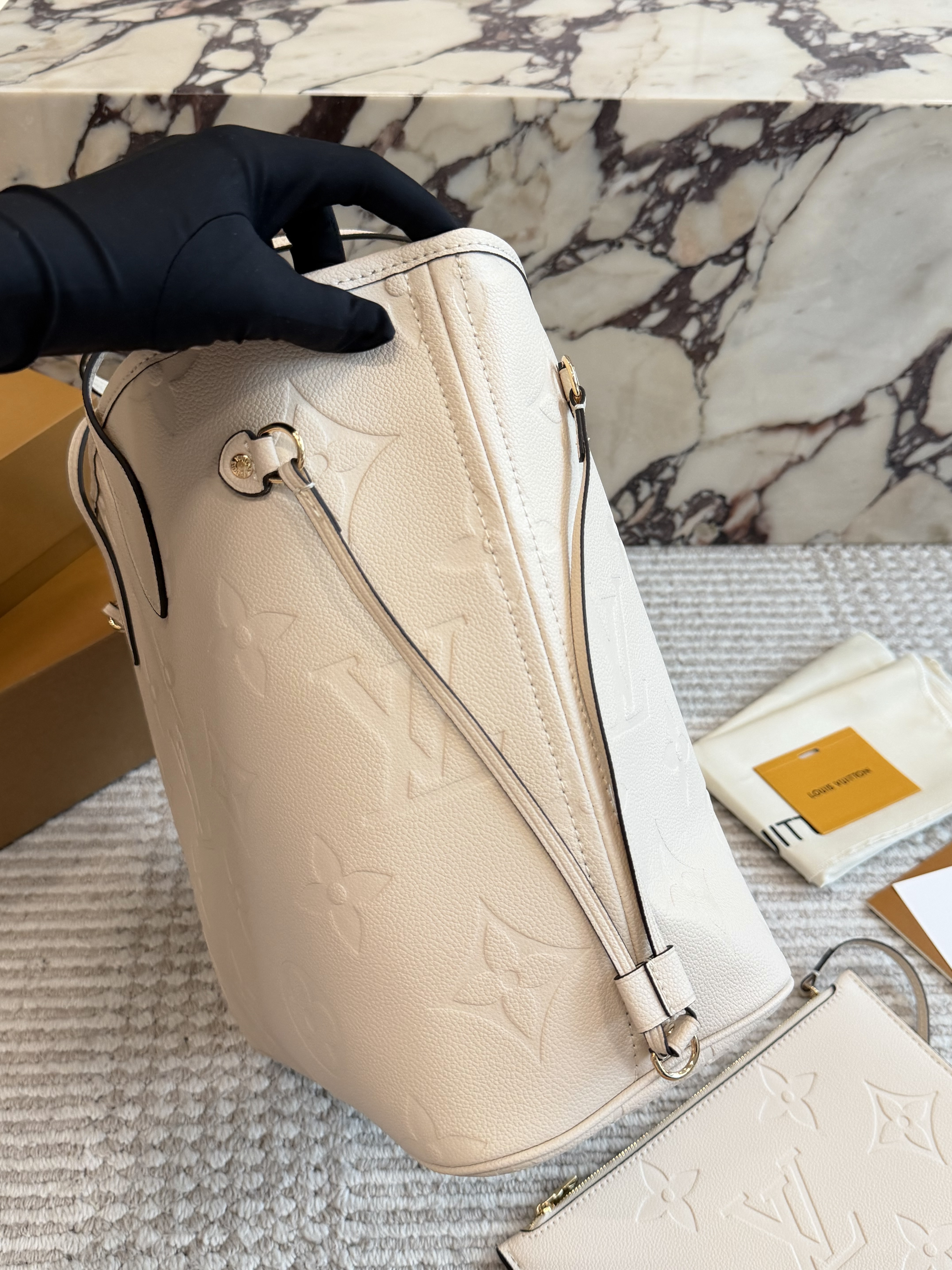 LV Neverfull Shopping Bag - cnluxepick
