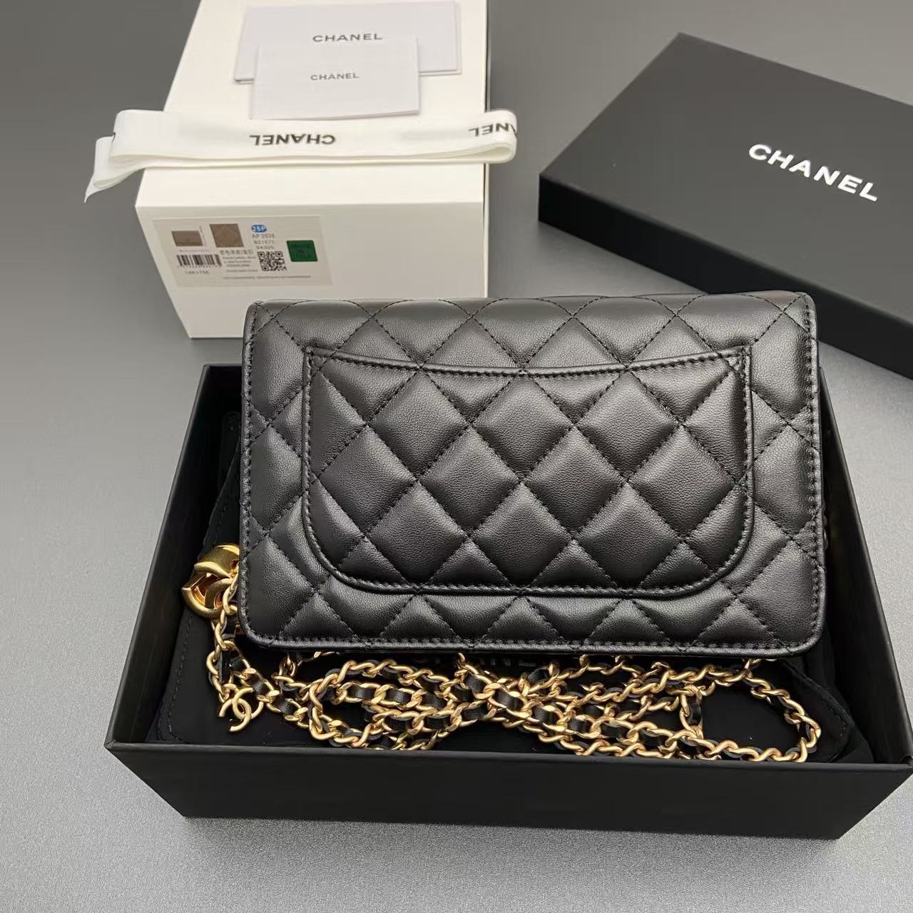 Chanel 25Bwoc black
