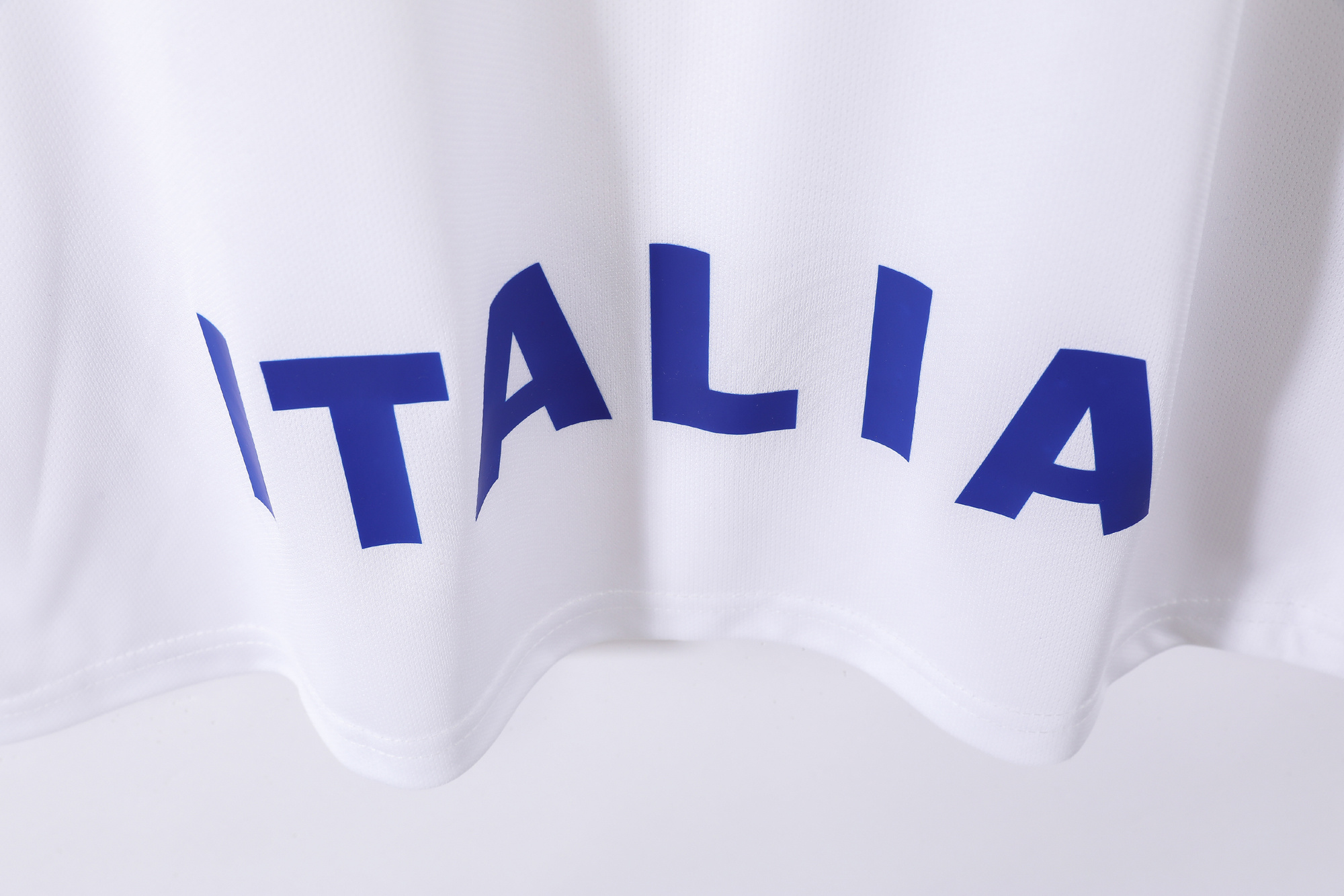 Retro  Italy 1996 Away White with badges