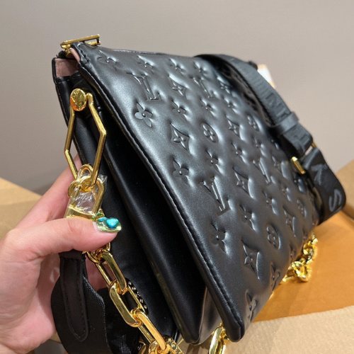 Louis Vuitton Coussin PM Black 10.2 Inches M21260