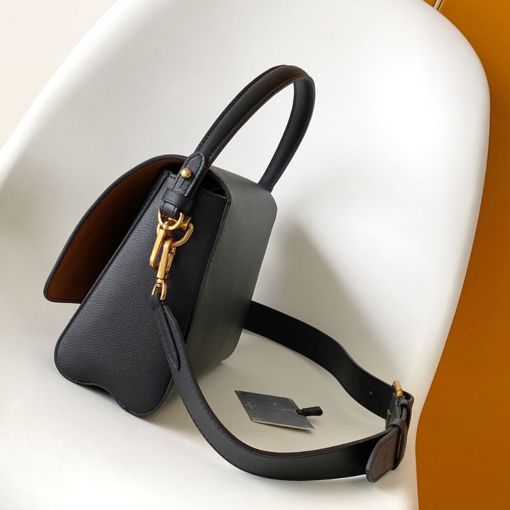 [Premium Quality] – Louis Vuitton Soft Twist Black 10.6 Inches M24639