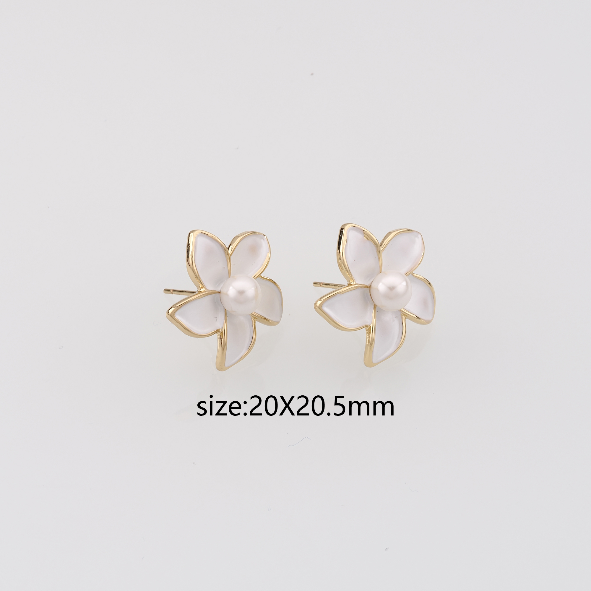 18K Gold Filled Flower Stud Earrings,Enamel Flower Earrings,Minimalist Earring,Gift for Wife