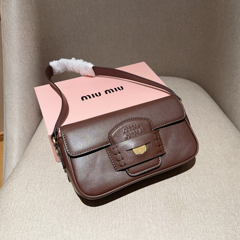 Miumiu hobo armpit bag - cnluxepick
