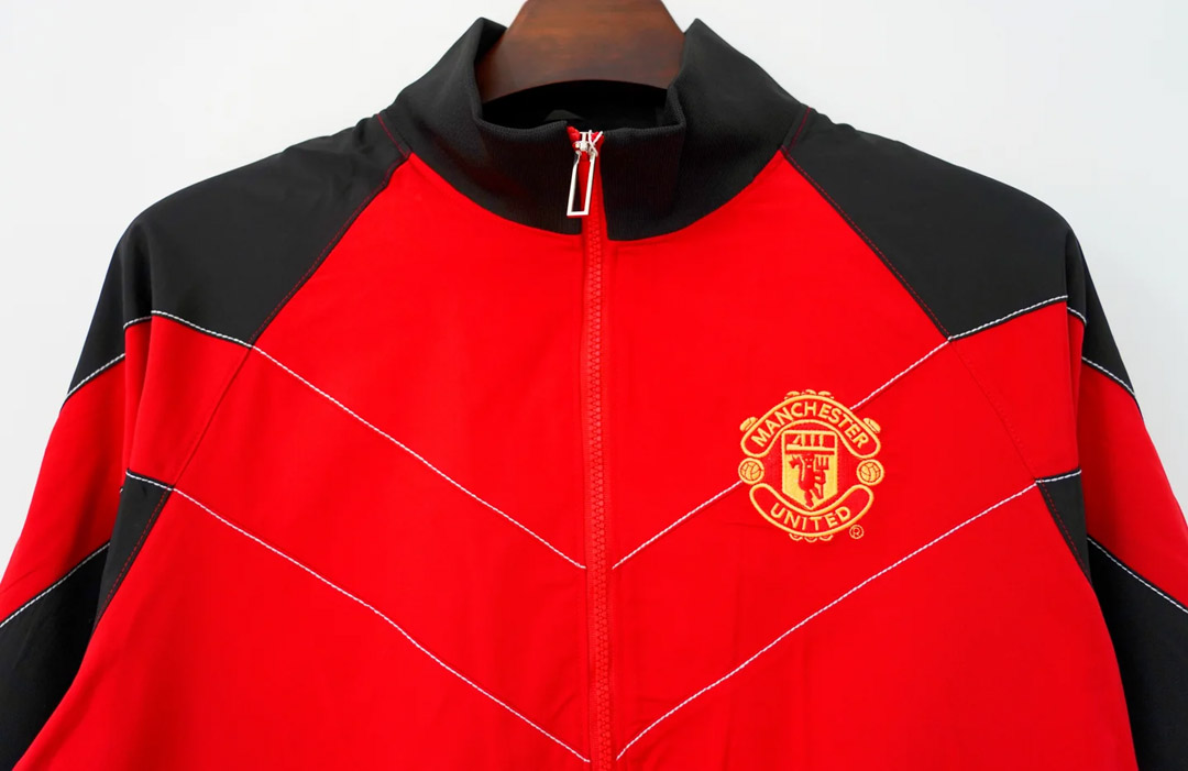Man utd 06/07 Jacket/ Windbreaker 3