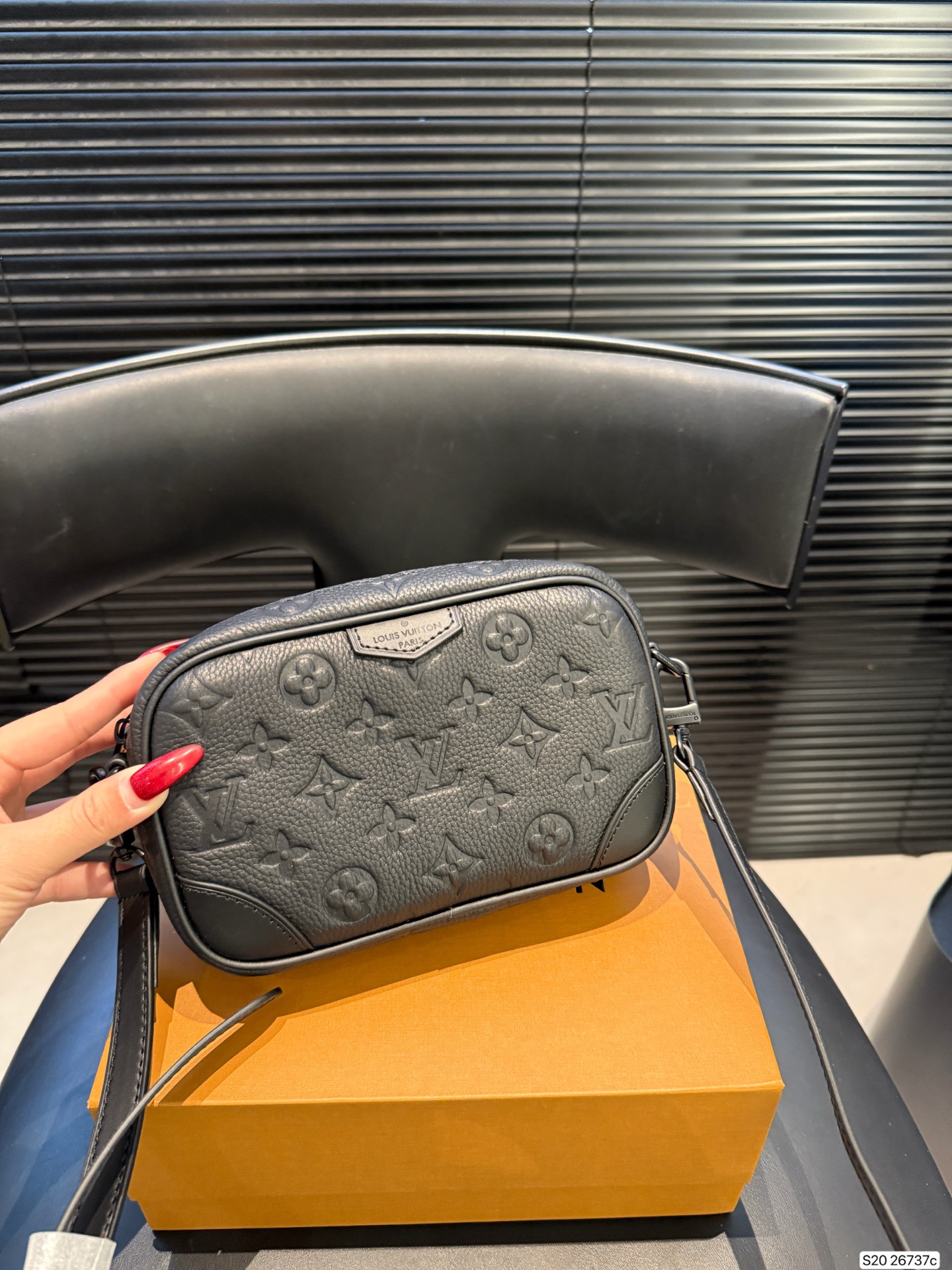 LV Nano Alpha Men's Camera Bag - cnluxepick